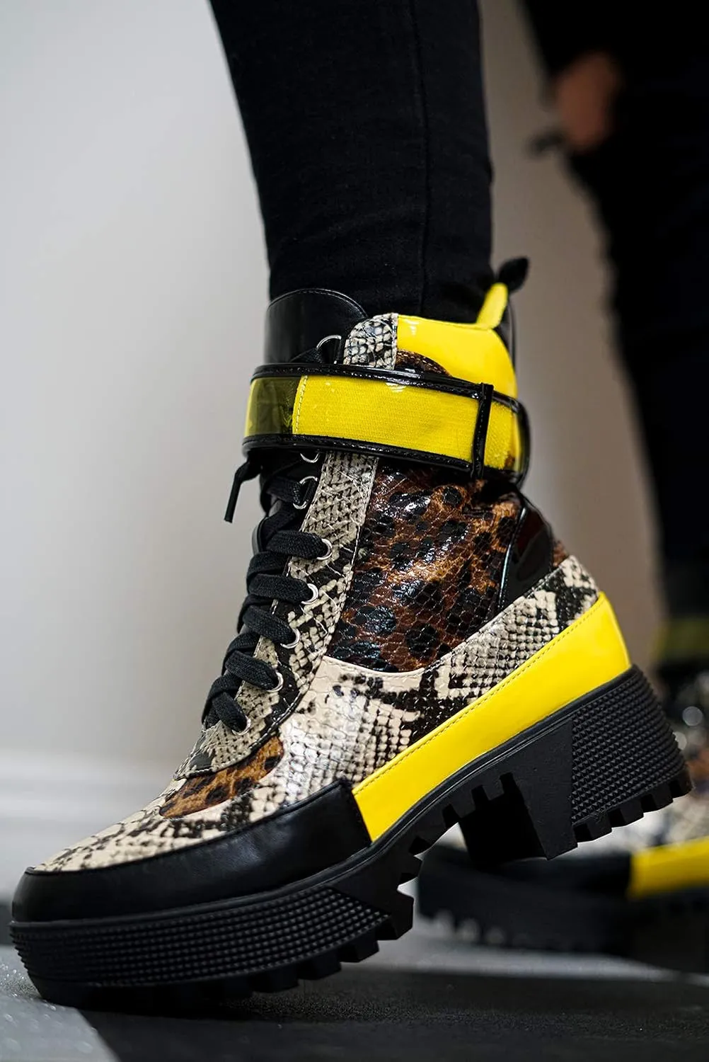 Cape Robbin Future Wave Leopard Snake Lace Up Lug Sole Commander Millitary Boots