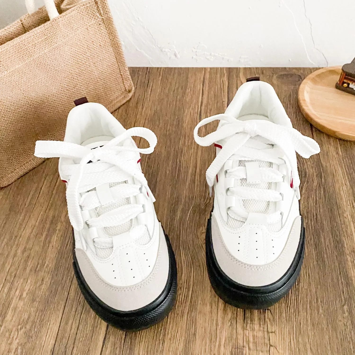 Cute Shoes for Teen Girls Trendy Y2K Summer Stars Chunky Platform Fashion Kawaii Sneakers Gifts for Women Daughter Granddaughter Back to School Rave Streetwear Parties Indoors Outdoors