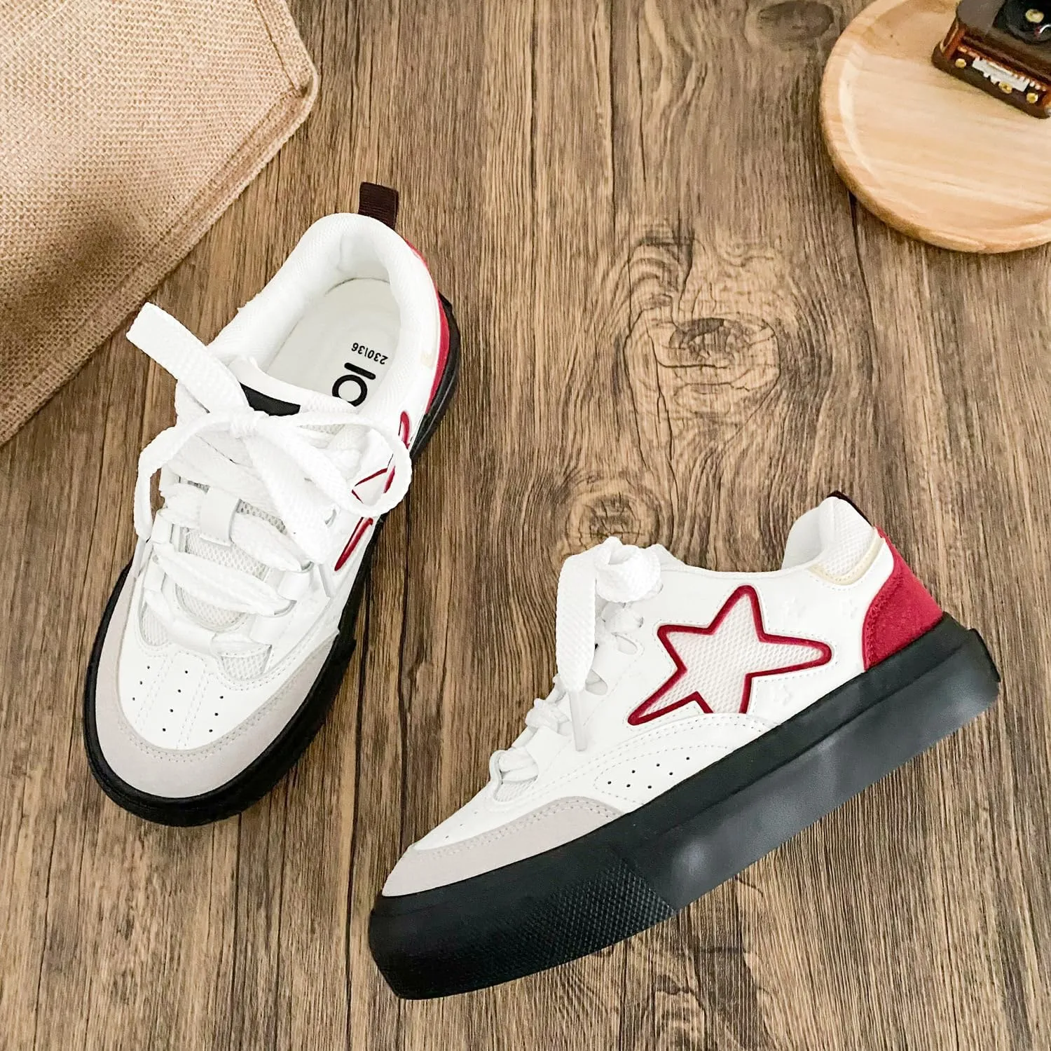 Cute Shoes for Teen Girls Trendy Y2K Summer Stars Chunky Platform Fashion Kawaii Sneakers Gifts for Women Daughter Granddaughter Back to School Rave Streetwear Parties Indoors Outdoors