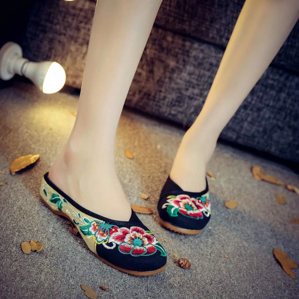 Embroidered Flower Women's Shoes Backless Mules Comfortable Flats Round Toe Loafers Chinese Style Canvas Slippers Cute Sandals
