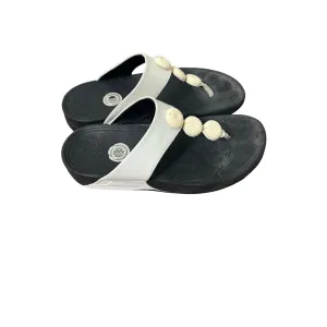 FitFlop lifted black sandals size 7