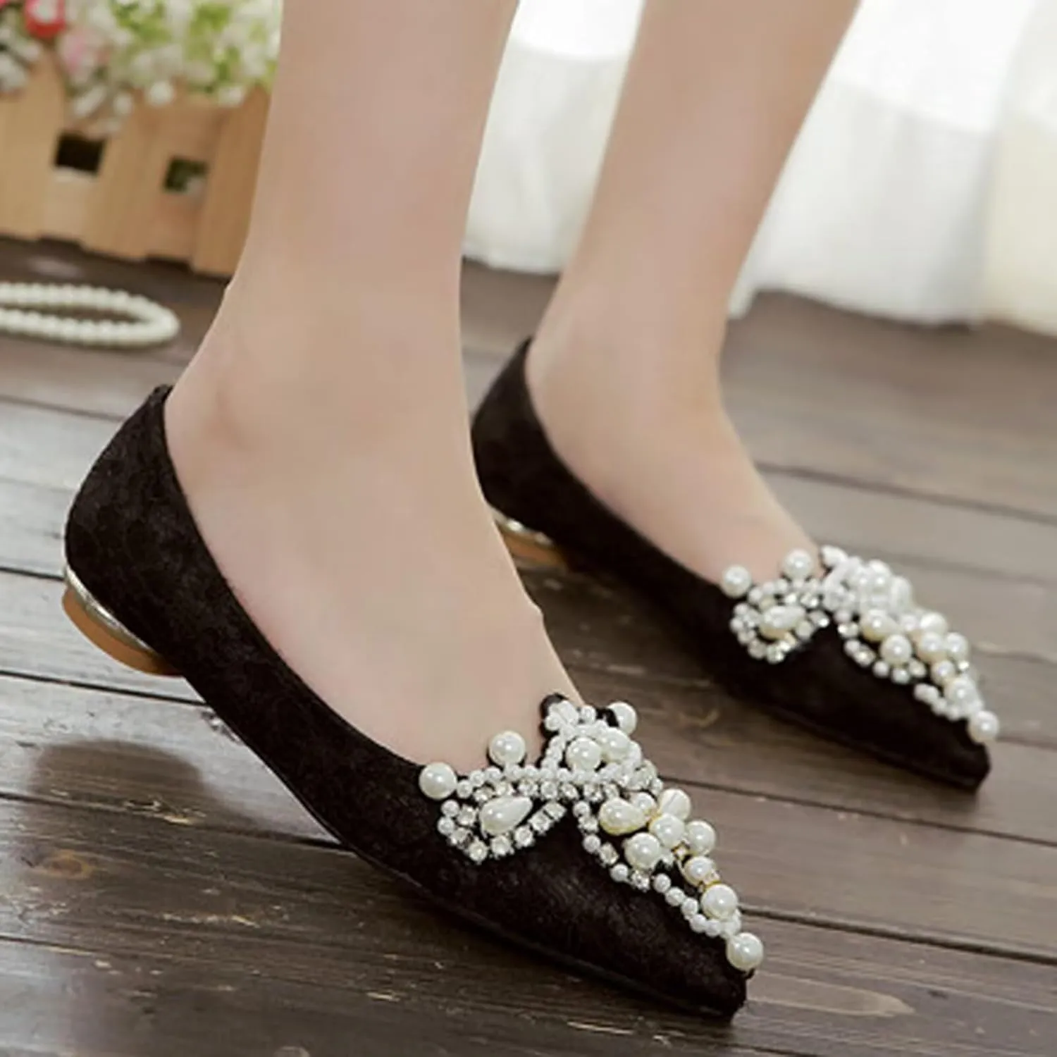 HuangTaiJi Qing Women's Pointy Toe Exquisite Pearl Rhinestone Dressy Ballet Flats Bling Slip On Comfortable Wedding Party Working Shoes