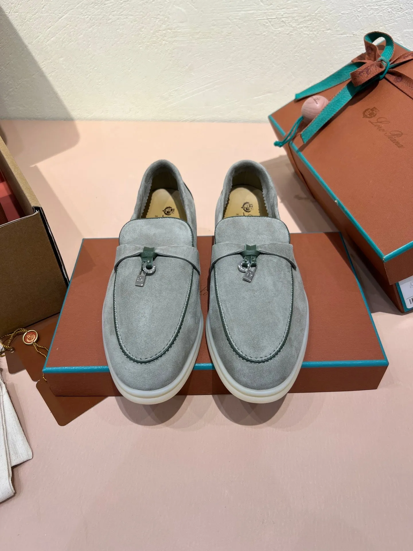 lp summer charm walk loafer dark grey khaki suede
