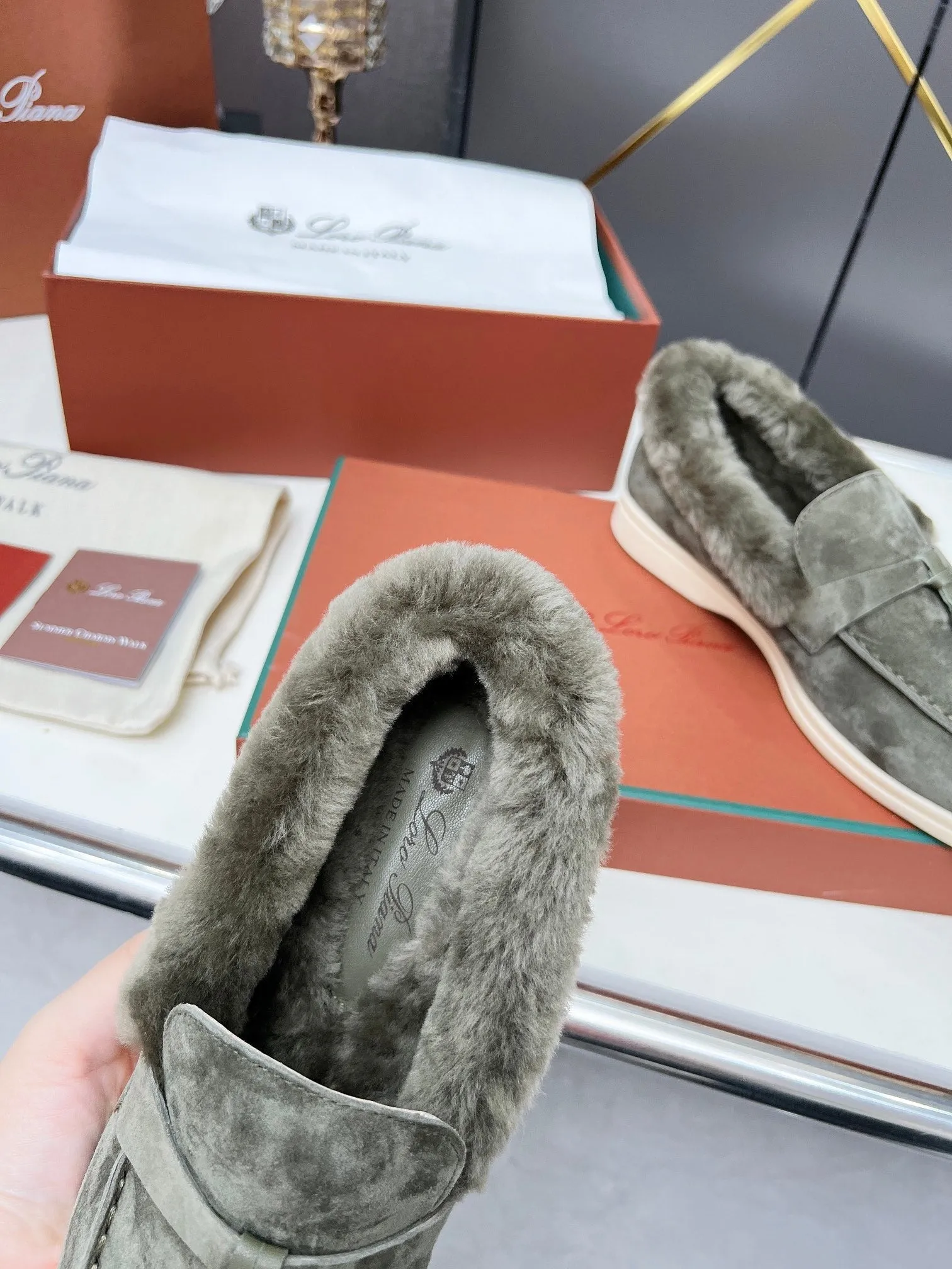 LP Summer Charm Walk Loafer Dark Grey Suede Lamb Fur