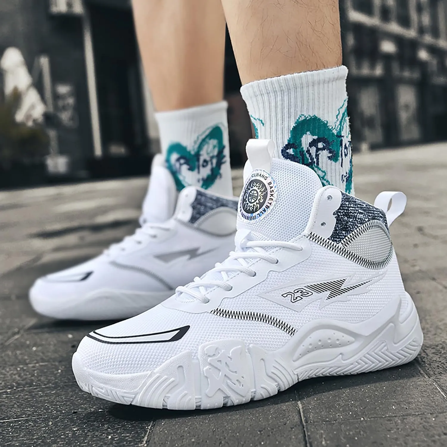 Mens Basketball Shoes Womens High Top Breathable Sneakers Fashion Non Slip Outdoor Sport Shoes Volleyball Shoes