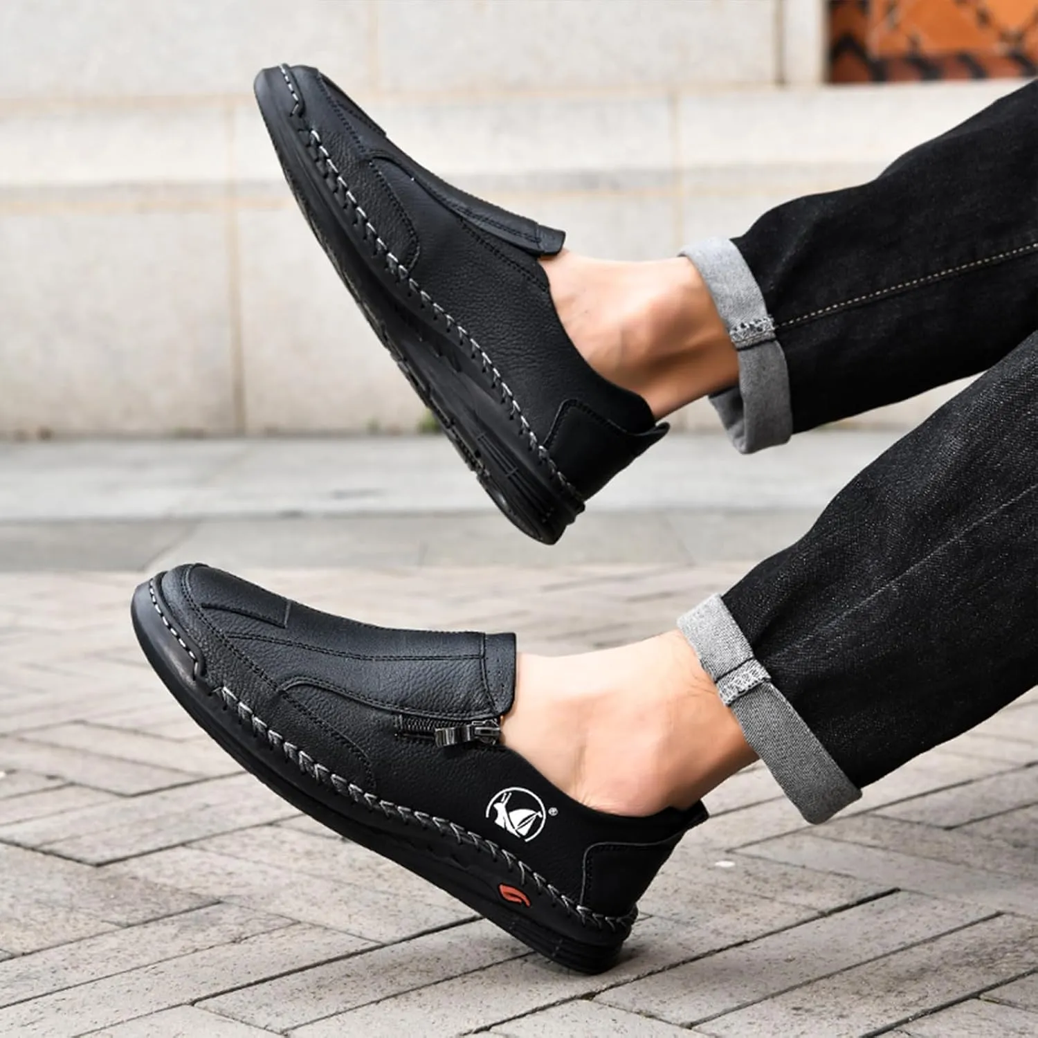 Men's Leather Slip-On Loafers Anti-Slip Sole Retro Round Toe Handsewn Detailing Lightweight Driving Shoes for Walking & Everyday Wear