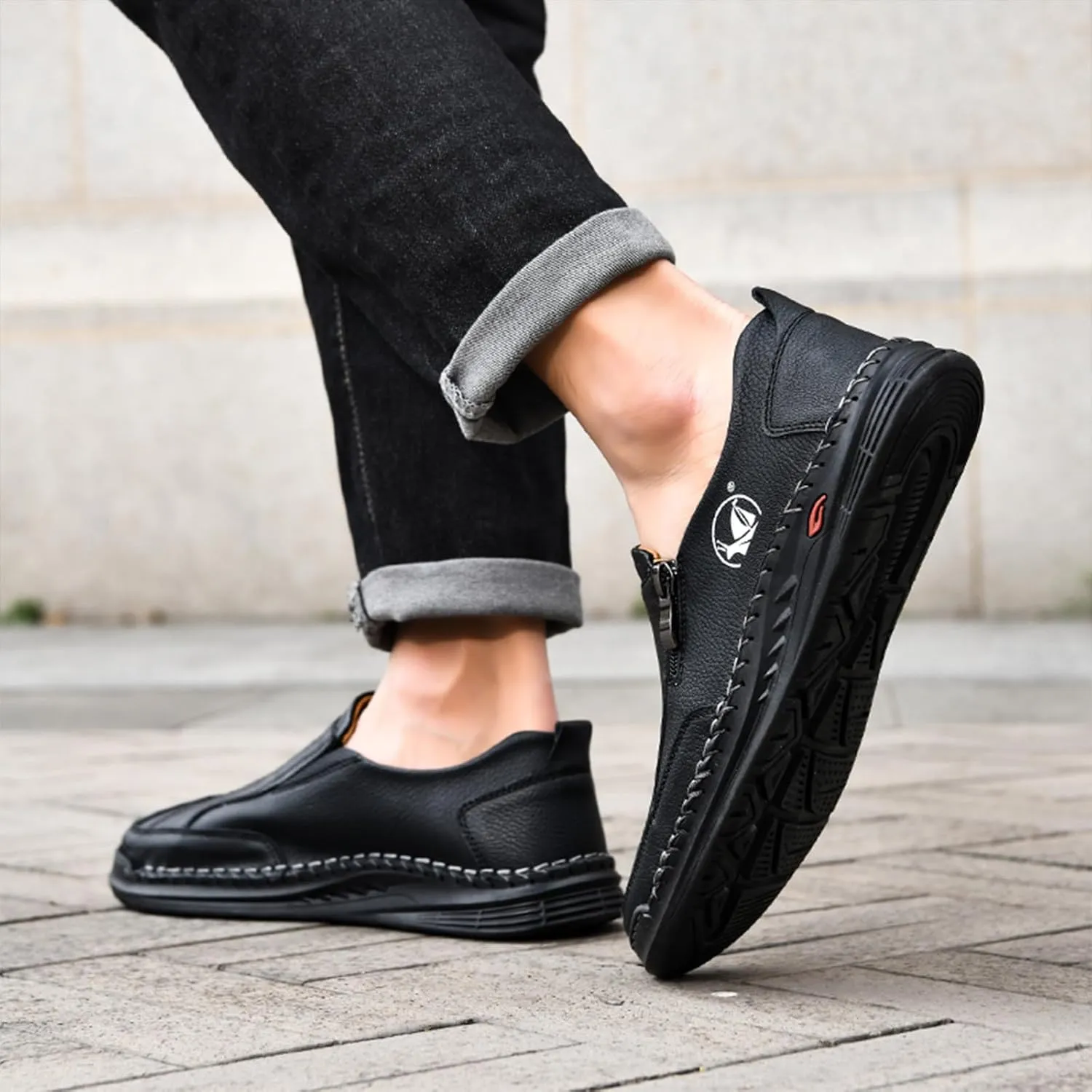 Men's Leather Slip-On Loafers Anti-Slip Sole Retro Round Toe Handsewn Detailing Lightweight Driving Shoes for Walking & Everyday Wear