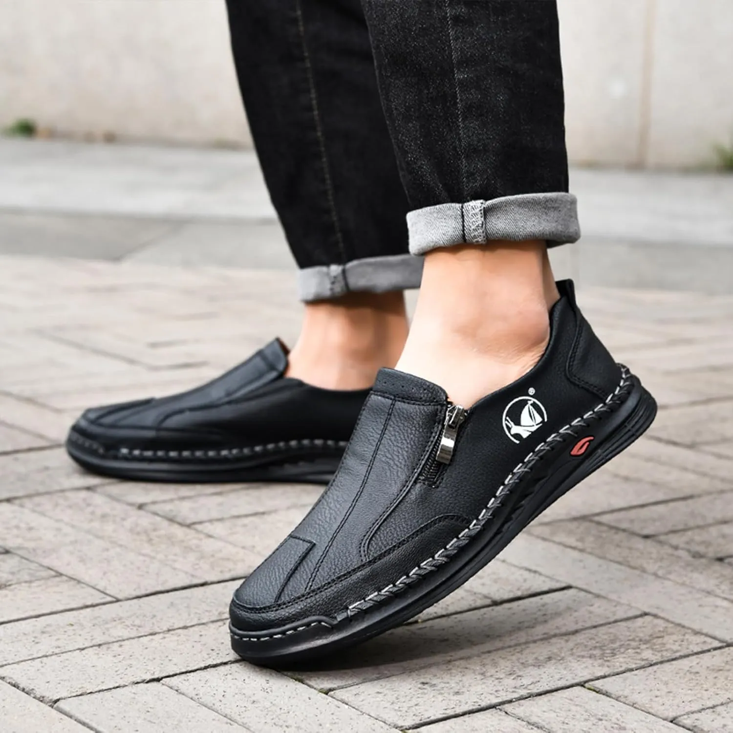 Men's Leather Slip-On Loafers Anti-Slip Sole Retro Round Toe Handsewn Detailing Lightweight Driving Shoes for Walking & Everyday Wear
