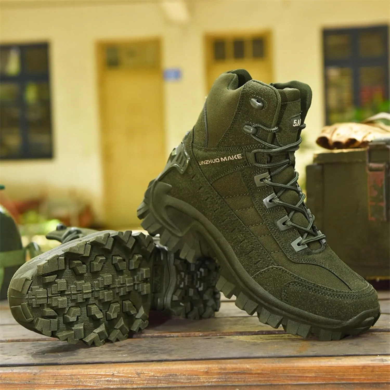 Men's Winter Fashion High Top Thick Sole Lace Up Hiking Shoes and Thick Sports Running Shoes Sneaker Rack for Men Men's Shoes