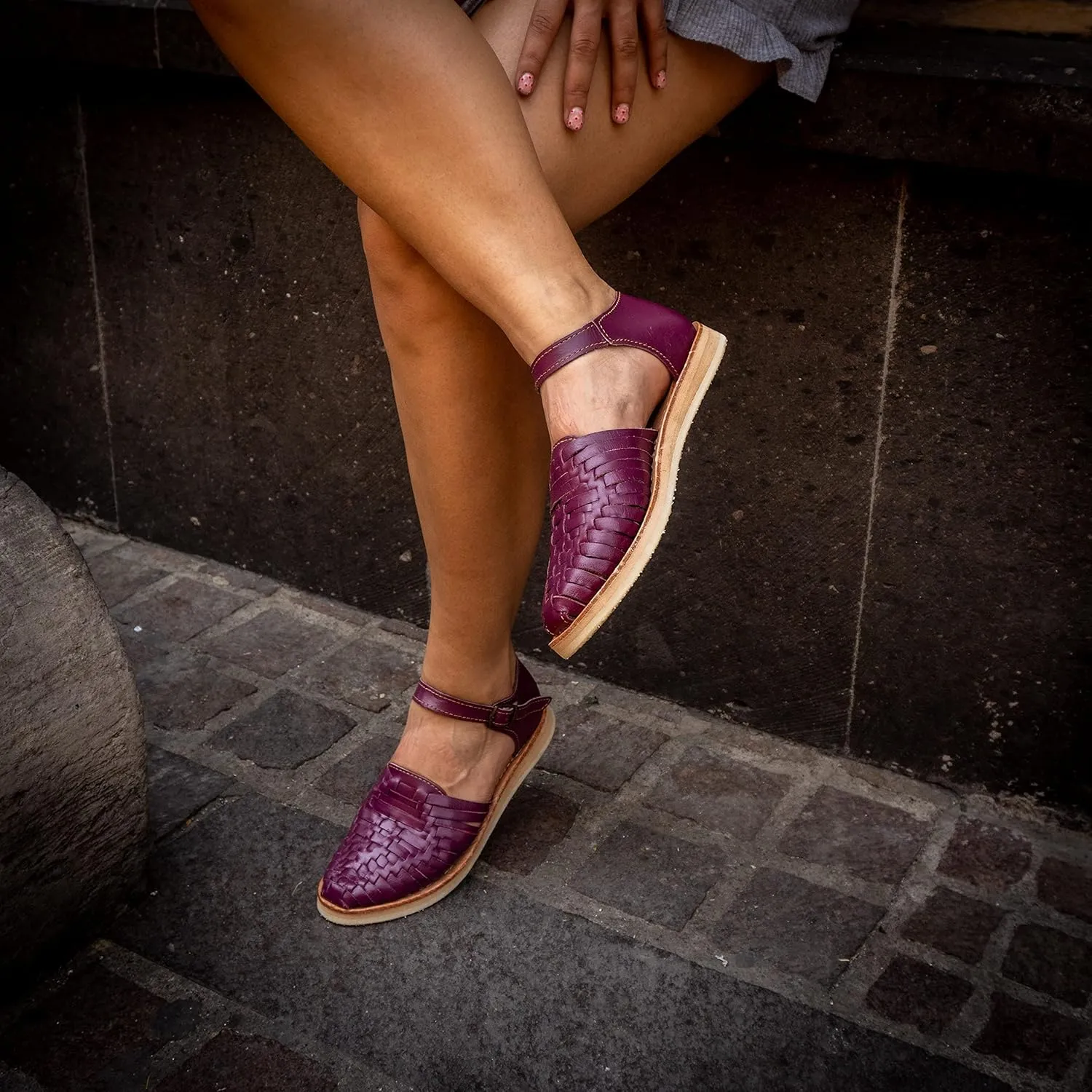 Mexico en la Piel Women's Handmade Leather Huarache Sandals – Genuine Leather, Adjustable Ankle Strap, Closed Toe, Water-Resistant, Casual Flats for Everyday Use – Available in Purple and Green