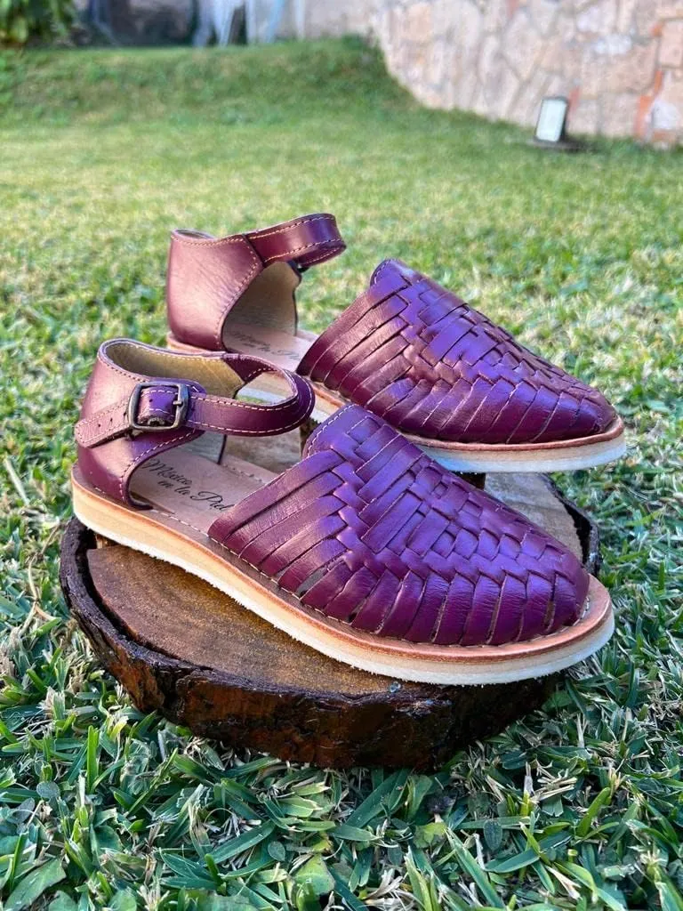 Mexico en la Piel Women's Handmade Leather Huarache Sandals – Genuine Leather, Adjustable Ankle Strap, Closed Toe, Water-Resistant, Casual Flats for Everyday Use – Available in Purple and Green