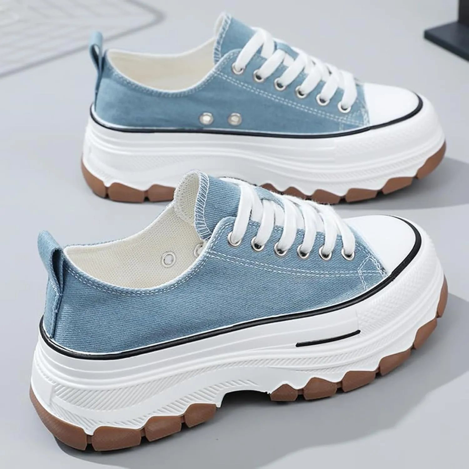 Platform Canvas Sneakers for Women Low Top Chunky Canvas Shoes Non Slip Preppy Shoes Breathable Fashion Sneakers