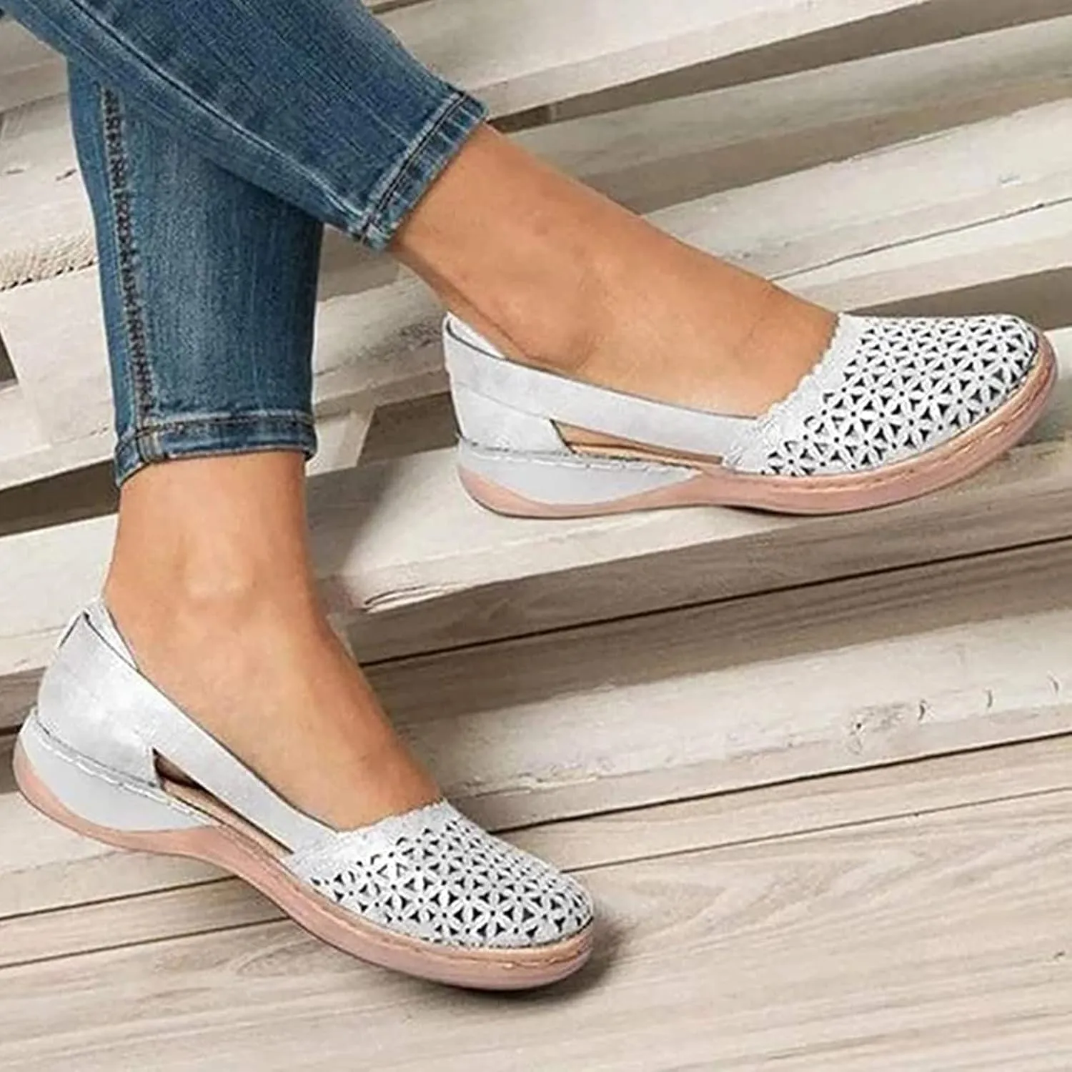 Sandals for Women Casual Summer Hollow Closed Toe Flat Sandal Ladies Slip on Breathable Sandals Comfortable Moccasins Loafers Beach Walking Shoes,White,US5/EU36