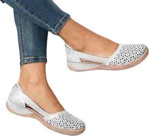 Sandals for Women Casual Summer Hollow Closed Toe Flat Sandal Ladies Slip on Breathable Sandals Comfortable Moccasins Loafers Beach Walking Shoes,White,US5/EU36