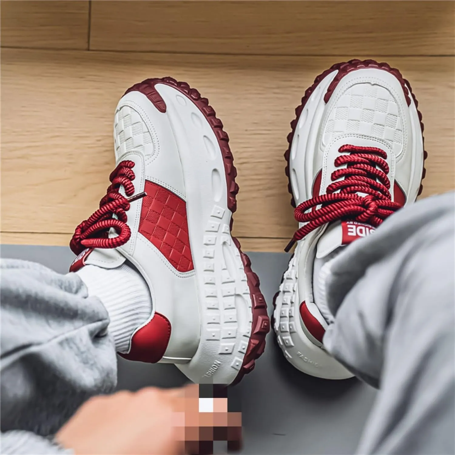 Trendy Men's Fashion Chunky - Sole Sneakers with Unique Design - Ideal for Sports, Walking and Casual Wear, Combining Style and Comfort