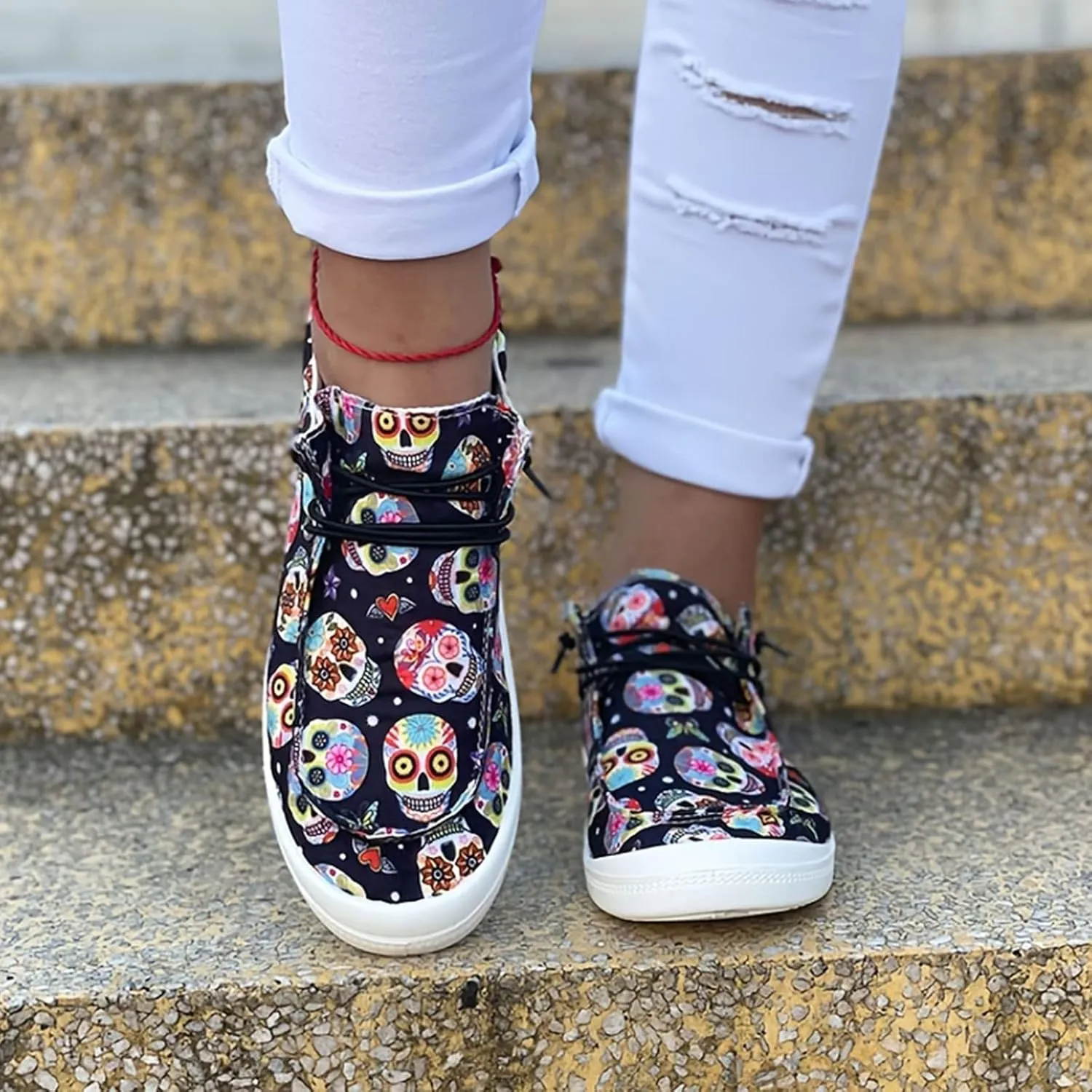 VTHY Women's Low-Top Canvas Sneakers with Skull Head Print on Black Background | The Perfect Match for Bold and Adventurous Girls