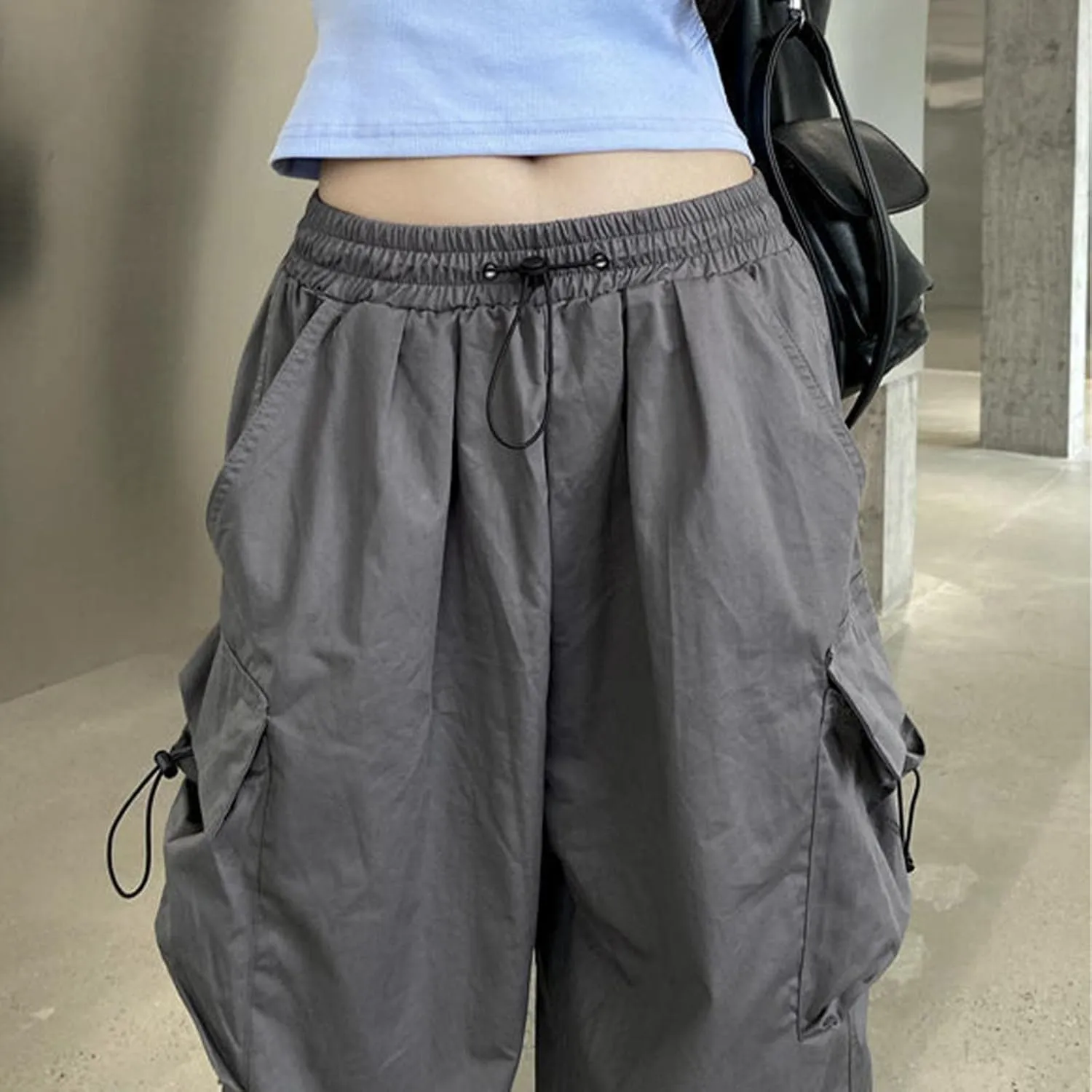 Women's Oversized Baggy Cargo Pants Trendy Flap Pockets Street Hip Hop Y2K Trousers Low Waist Casual Streetwear Pants