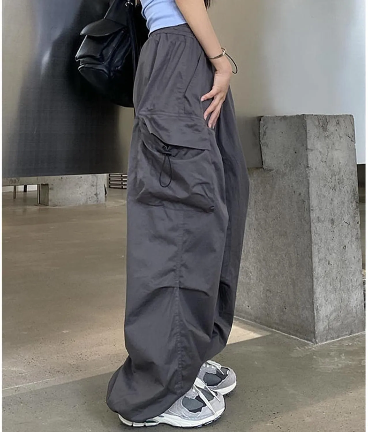 Women's Oversized Baggy Cargo Pants Trendy Flap Pockets Street Hip Hop Y2K Trousers Low Waist Casual Streetwear Pants