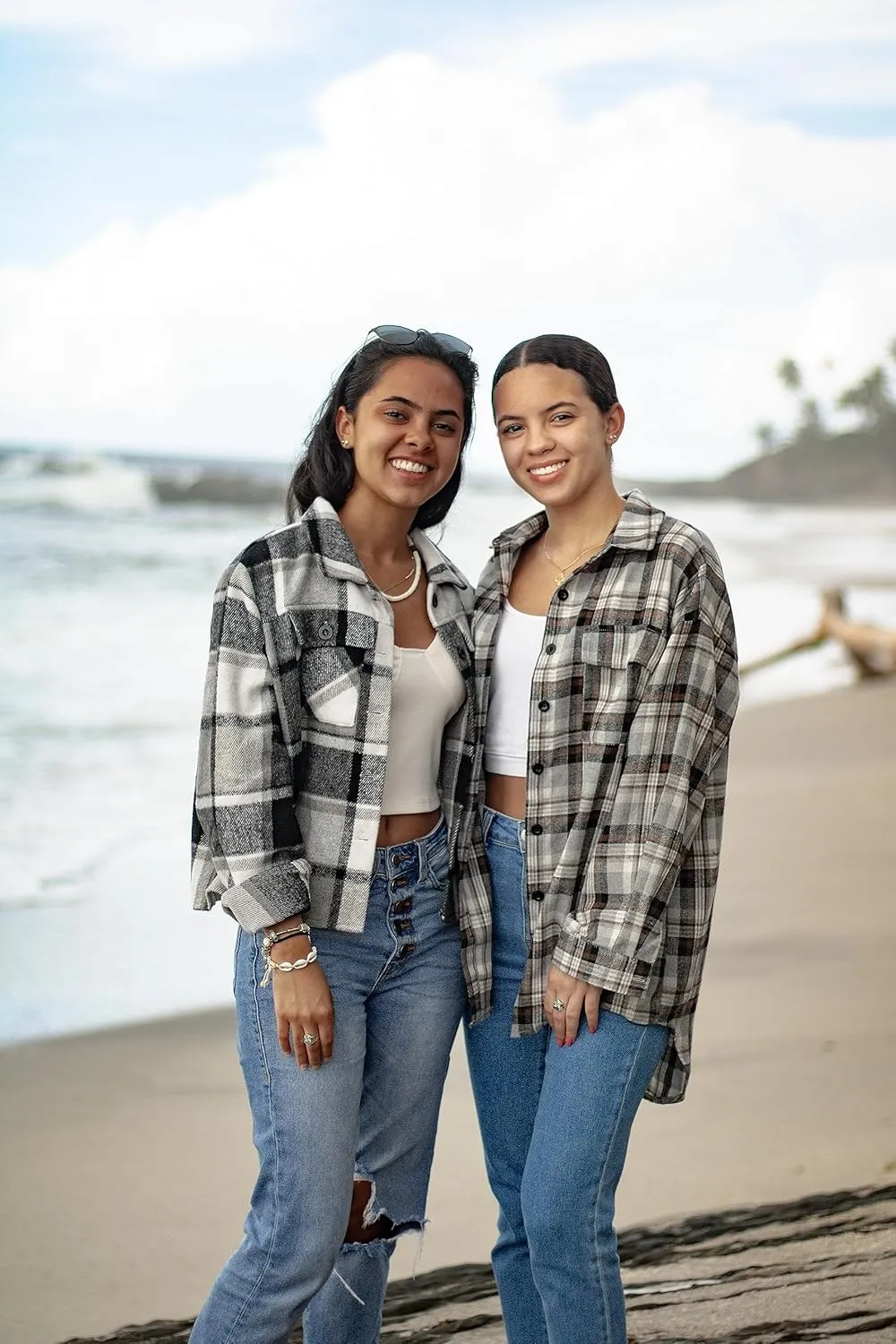 Zeagoo Flannels for Women Cropped Shacket Jacket Fashion Plaid Button Down Shirt 2025 Fall Coat Tops